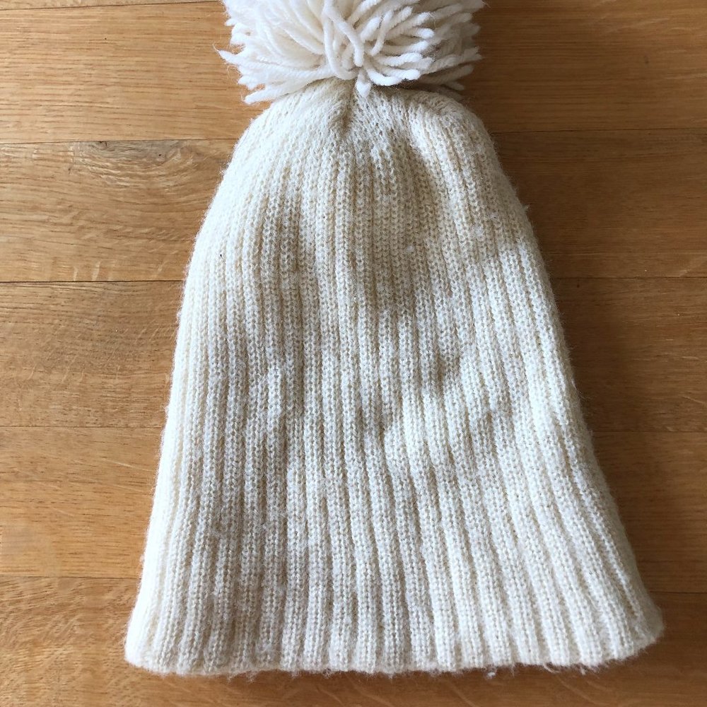 Women's Acrylic Pom-Pom Hat